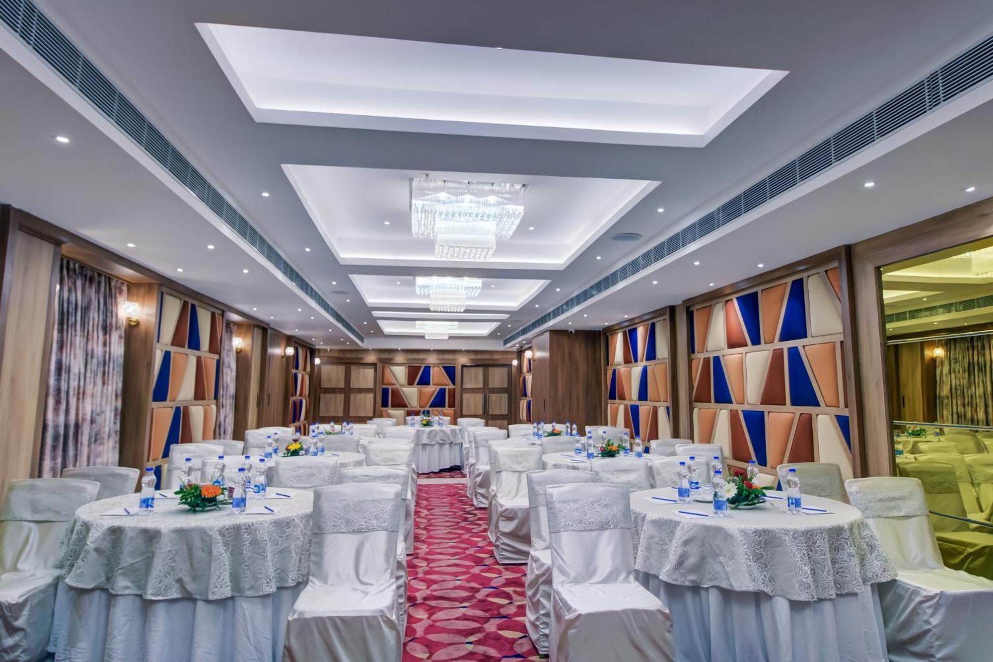 Cozzet Victoria Hotel Bhubaneswar Zewnętrze zdjęcie